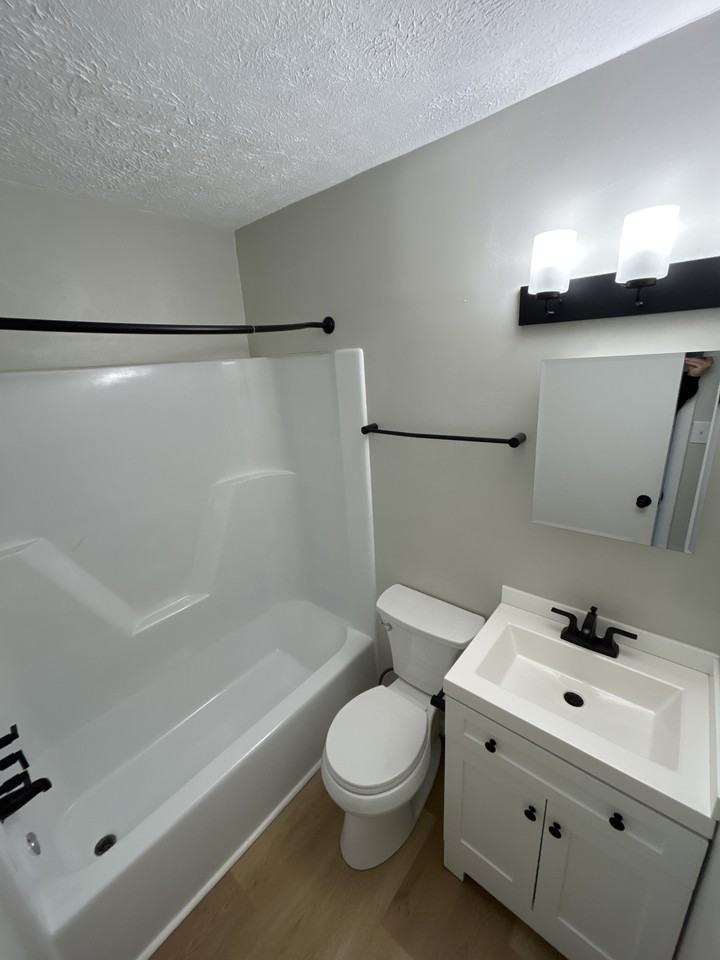 777 Riverview Street - Photo 6 of 8