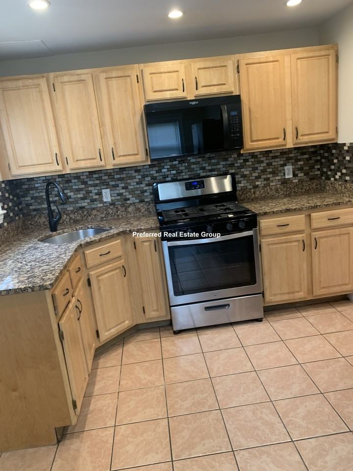 42 Meadowbank Ave #2 - Photo 3 of 18