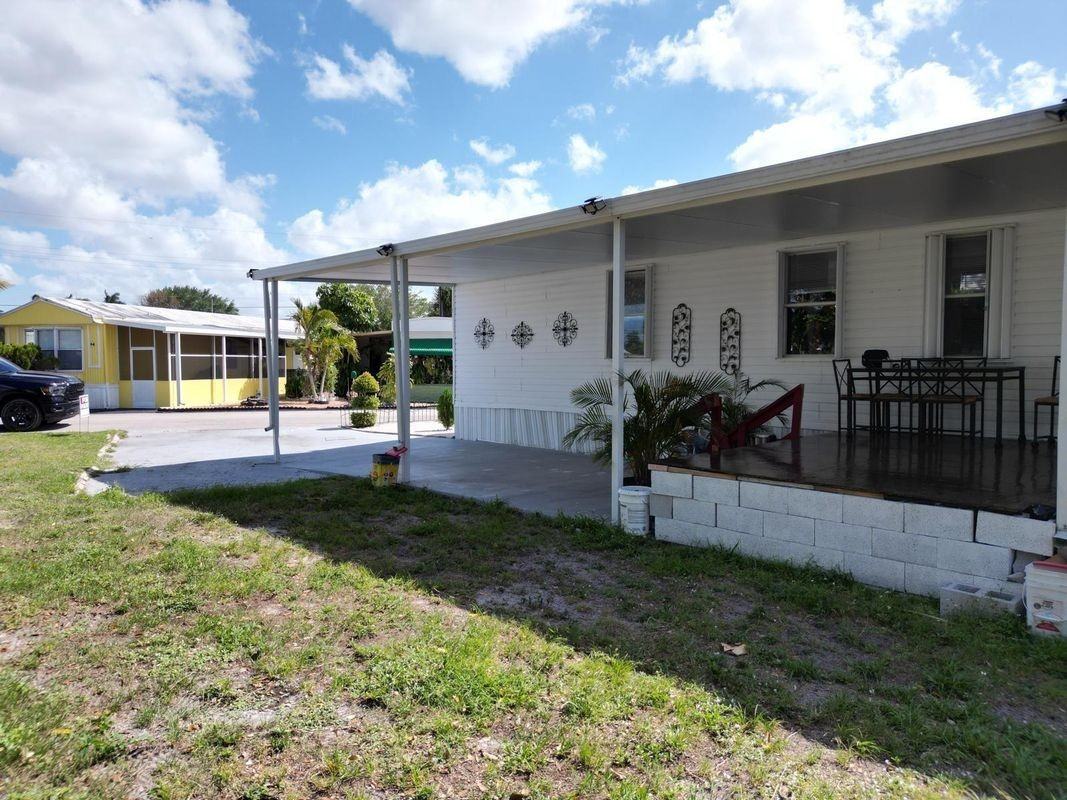 8641 Sw 16th Pl - Photo 3 of 16