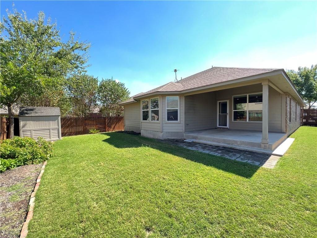 2491 Santa Barbara Loop - Photo 2 of 19