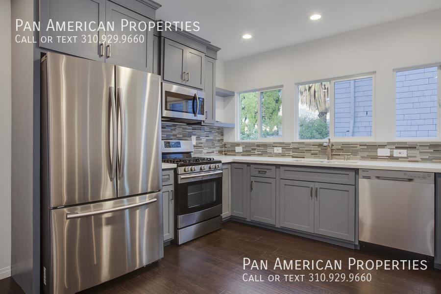 2765 W 8th St - Photo 3 of 11