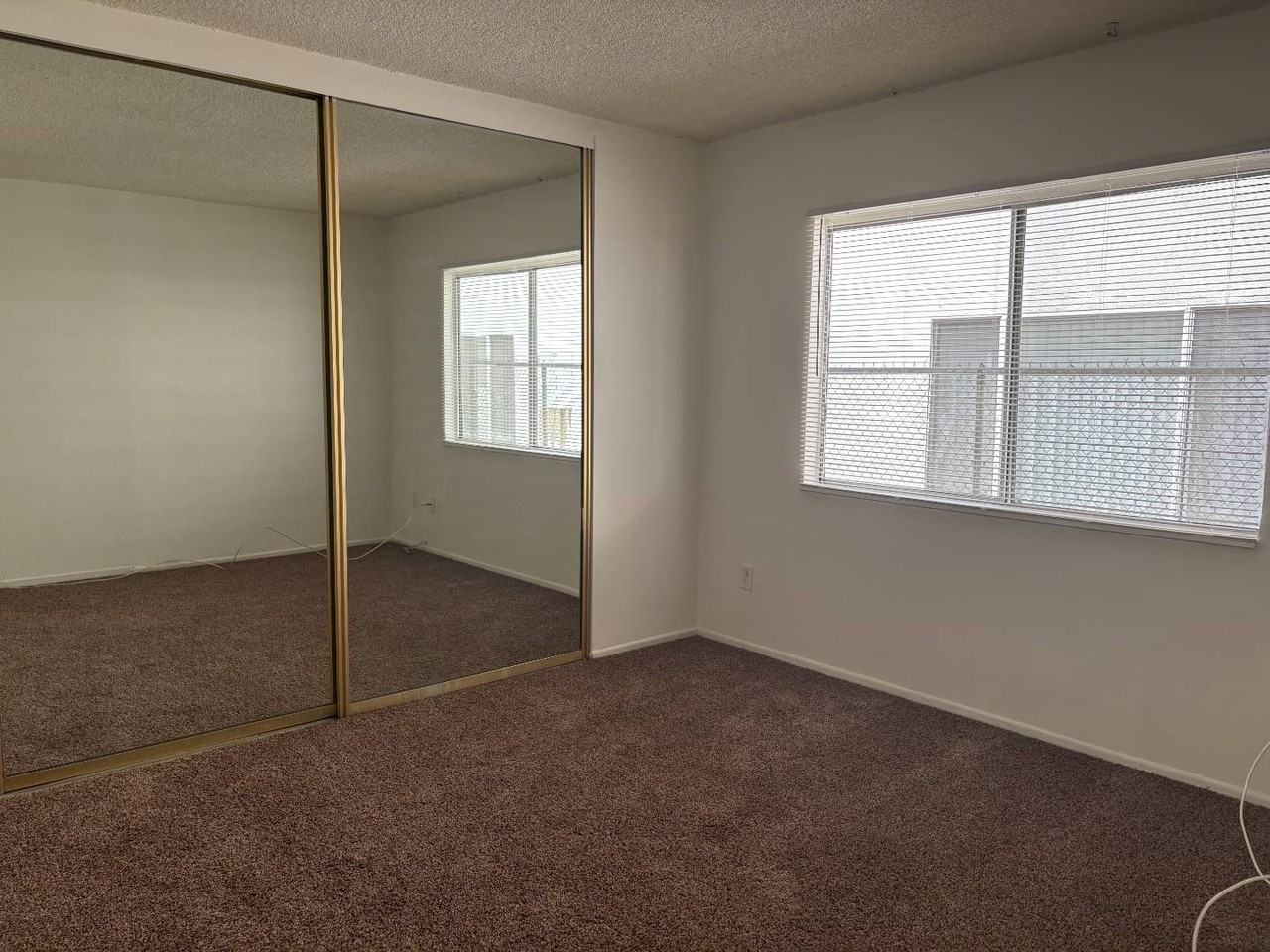 15537 Nordhoff St #18 - Photo 5 of 7