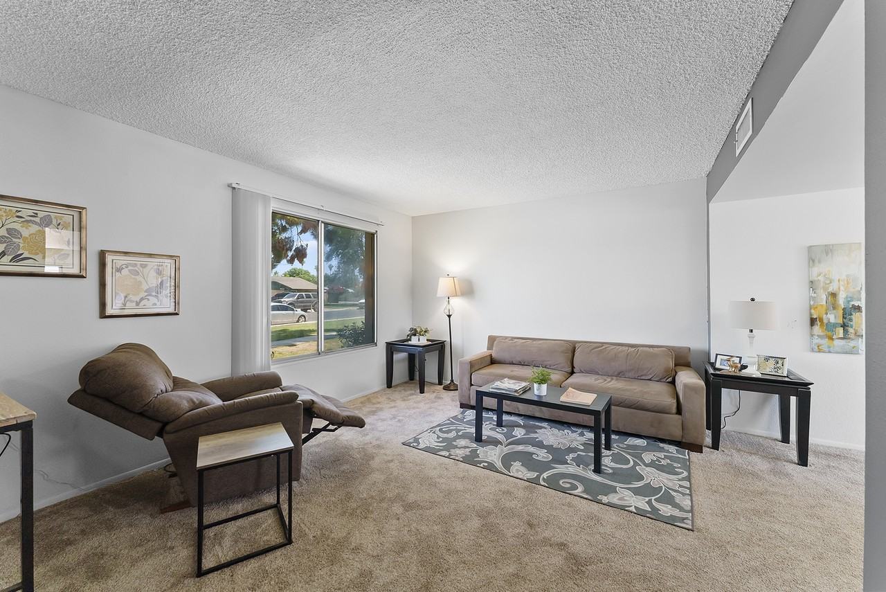 1610 E Baker Dr #4 - Photo 4 of 15