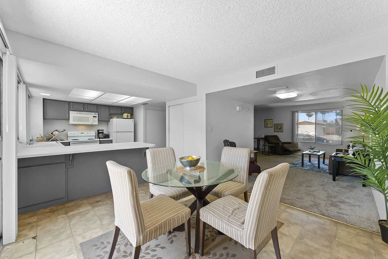 1610 E Baker Dr #4 - Photo 5 of 15