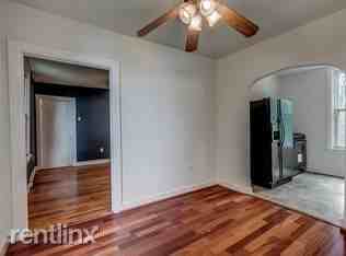 406 E 38th St - Photo 2 of 9