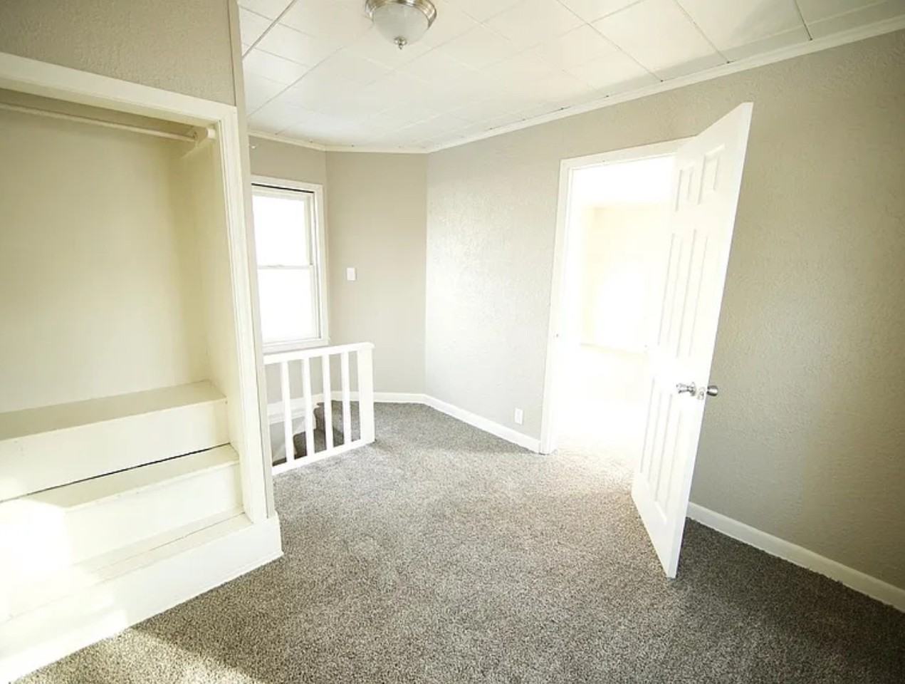 601 E 2nd Ave #4 - Photo 2 of 9