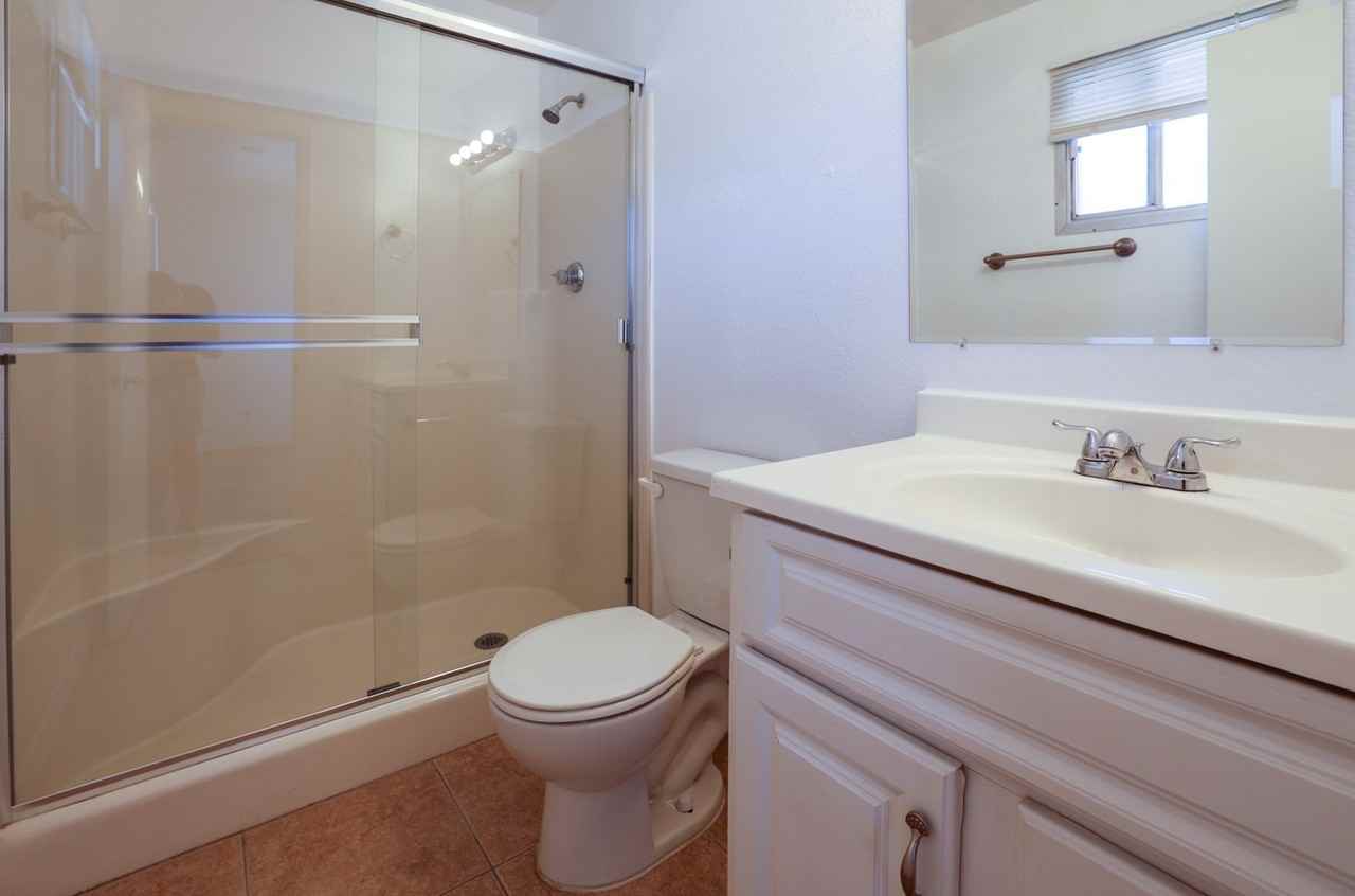 5409 S Hazelton Ln #1 - Photo 6 of 12