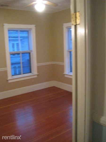 10 Brighton St - Photo 3 of 5