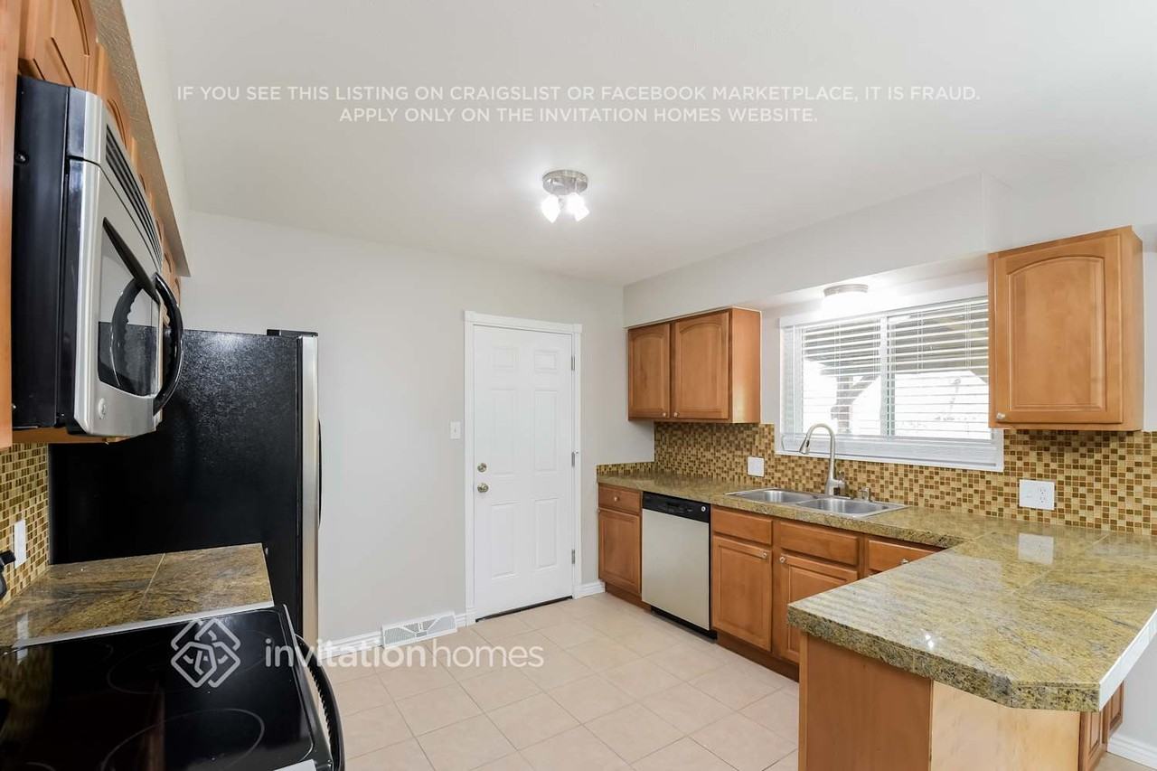 9853 W 74th Way - Photo 6 of 15