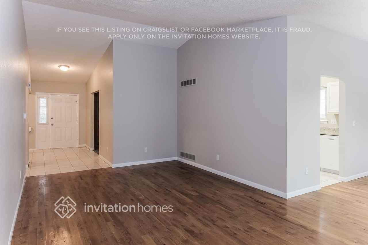 2125 S Elkhart St - Photo 3 of 15