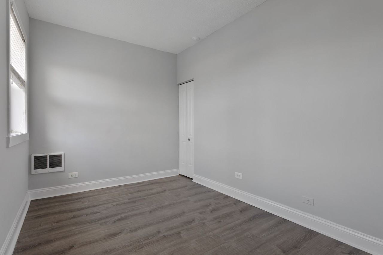 The Legacy HB at Clarendon Park - Photo 5 of 19