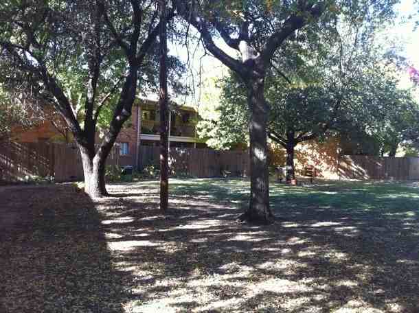2600 Ivanhoe Ln - Photo 2 of 8