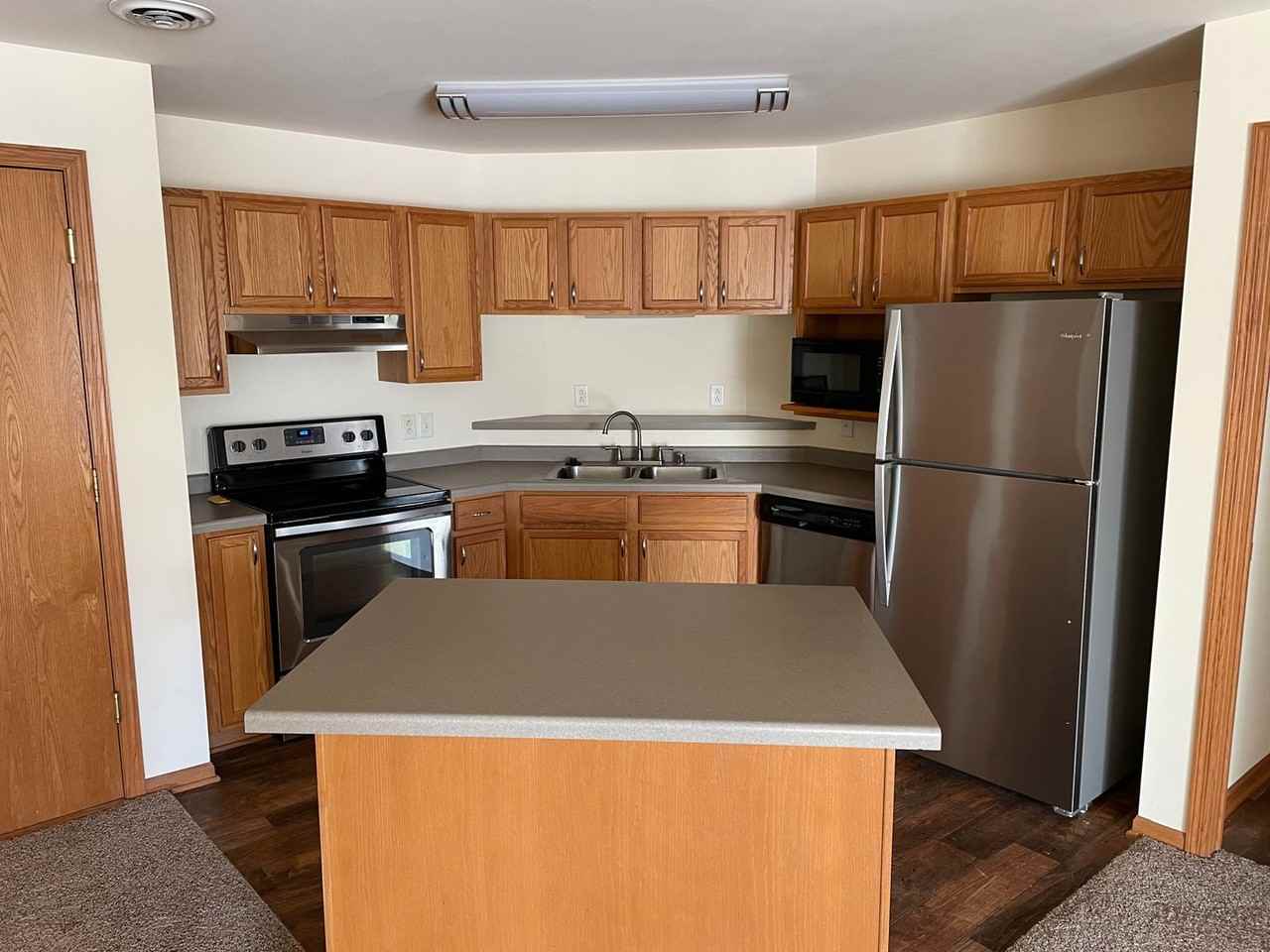 Door Creek Apartments - Photo 5 of 11