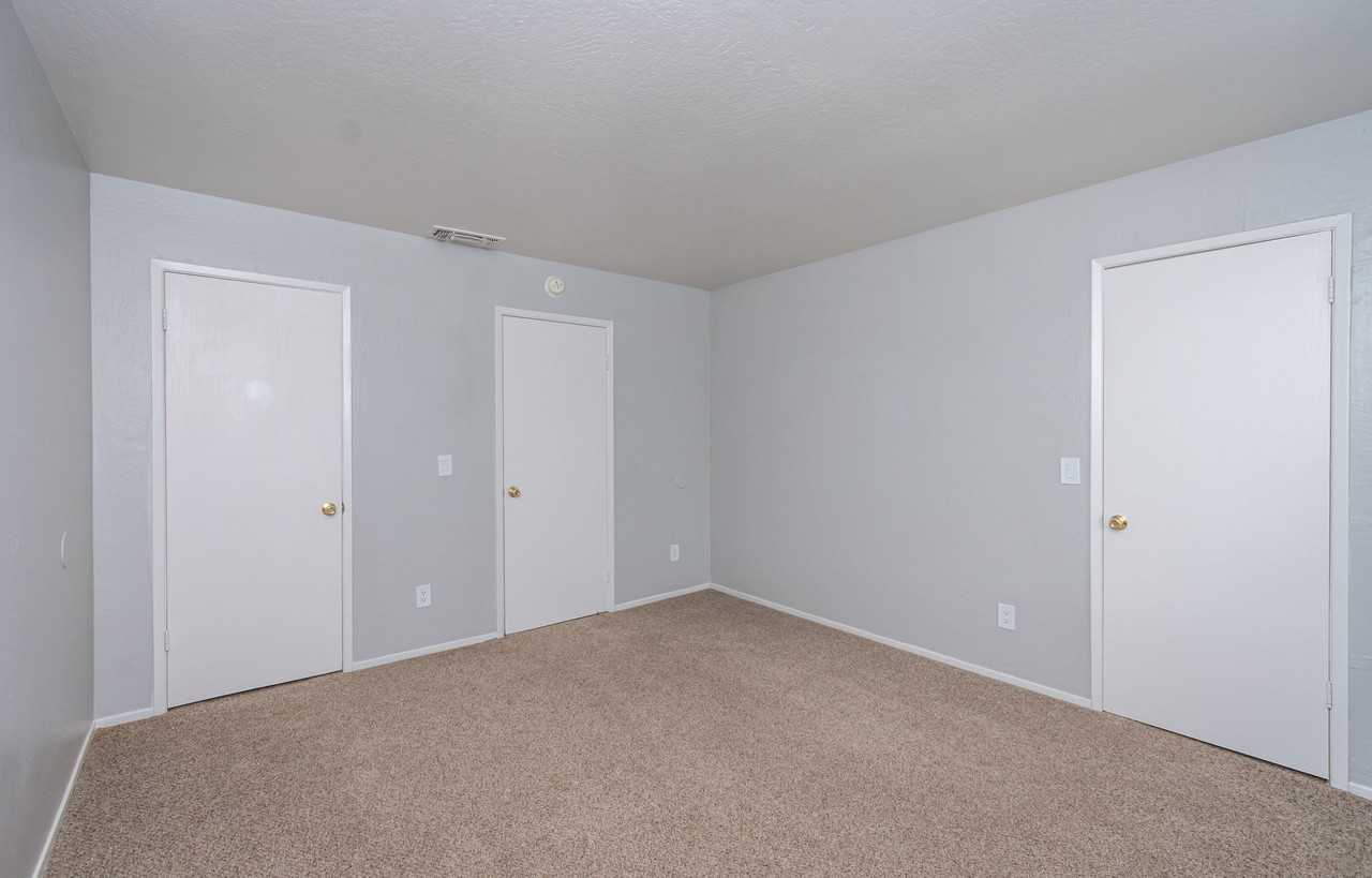 Hillsdale Village - Photo 3 of 35