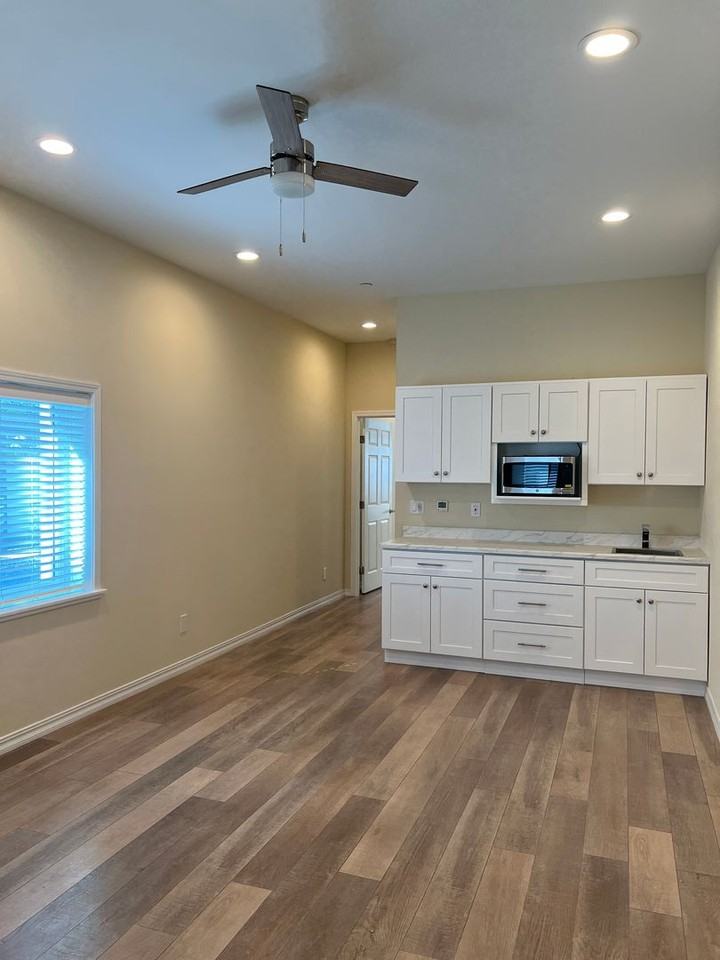 PM16-00305G: 1117 Gurley - Photo 6 of 12