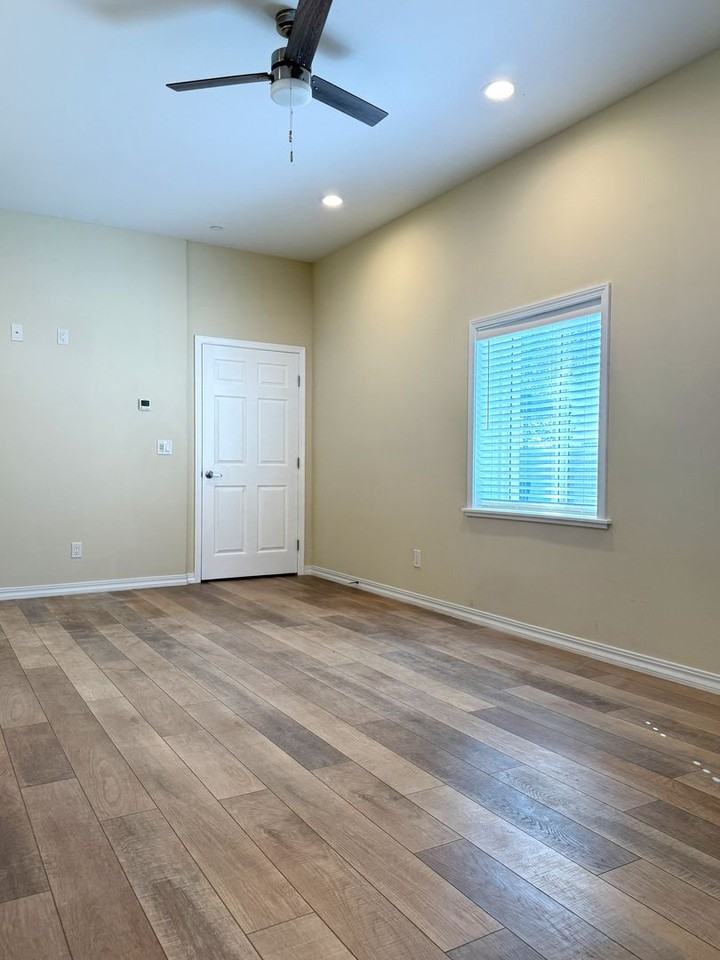 PM16-00305G: 1117 Gurley - Photo 7 of 12