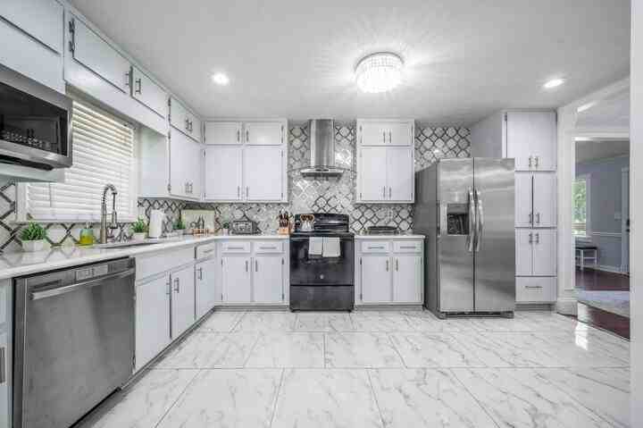 493 Greg Dr Sw - Photo 2 of 48