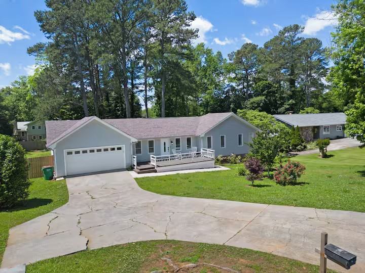 493 Greg Dr Sw - Photo 3 of 48