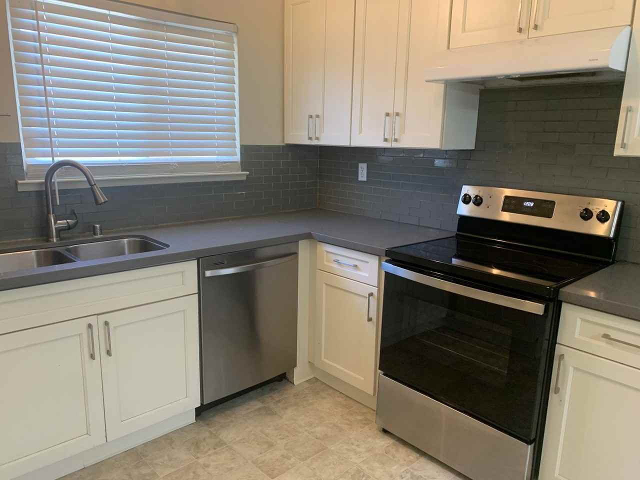 93 Coral Ln - Photo 3 of 16