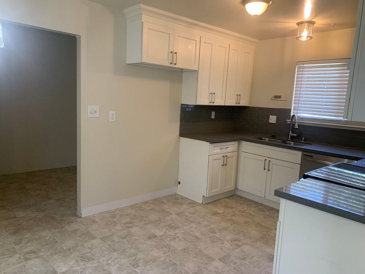 93 Coral Ln - Photo 6 of 16
