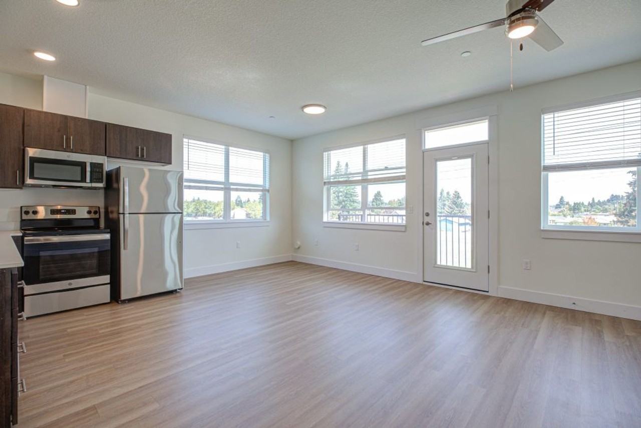 Bridger Court Apartments - Photo 3 of 38