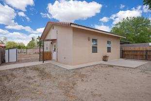 707 Alameda Blvd Nw - Photo 1 of 1