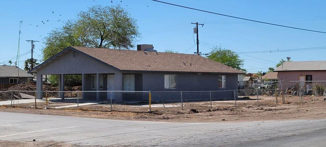 501 E Alamo St - Photo 2 of 12