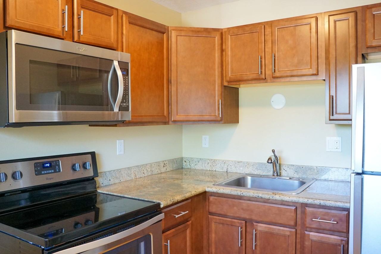 7540 N Ida Ave - Photo 2 of 12