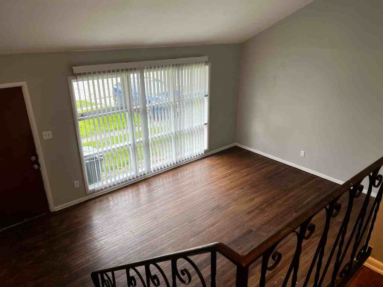 1133 Billie Dr - Photo 3 of 41