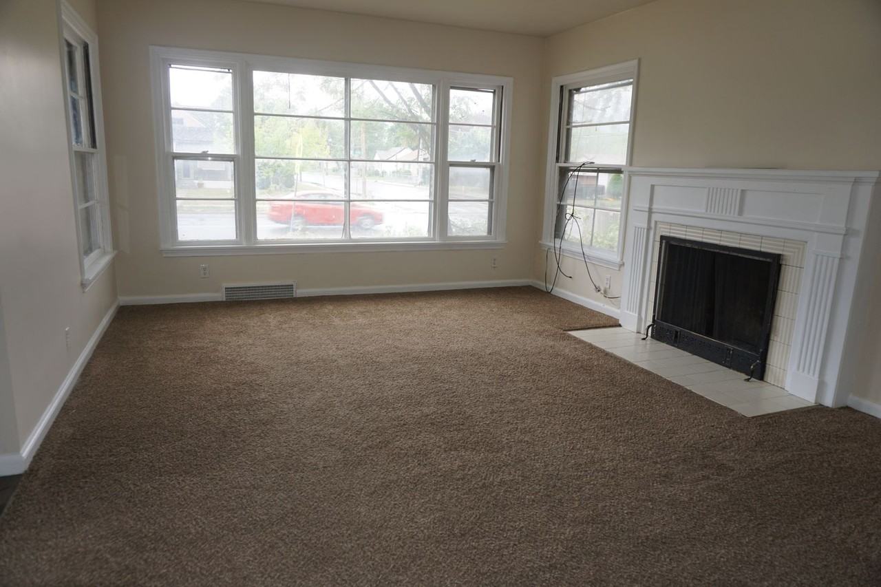 7996 S Main St - Photo 3 of 23