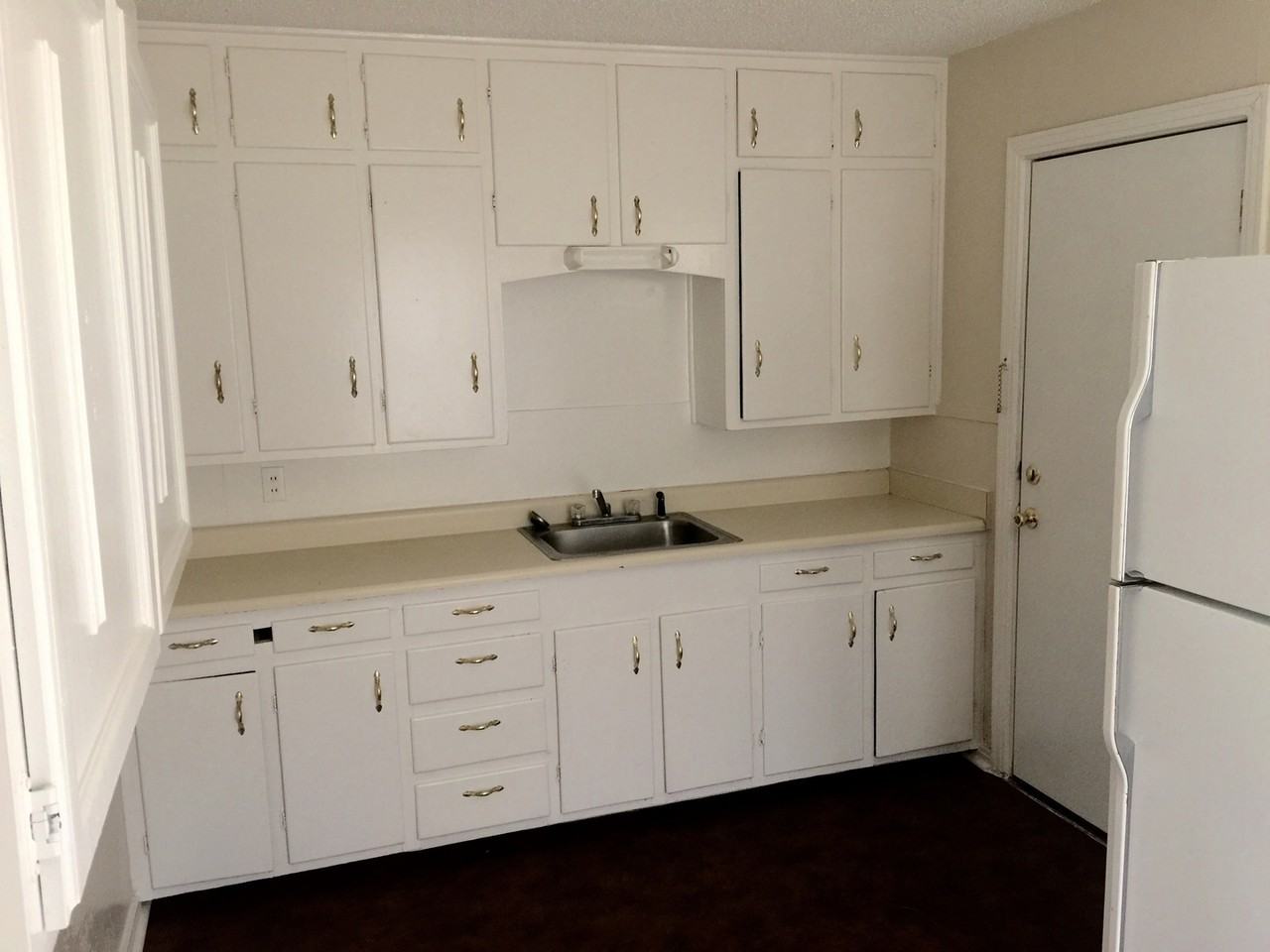 4607 32nd St - Photo 3 of 6