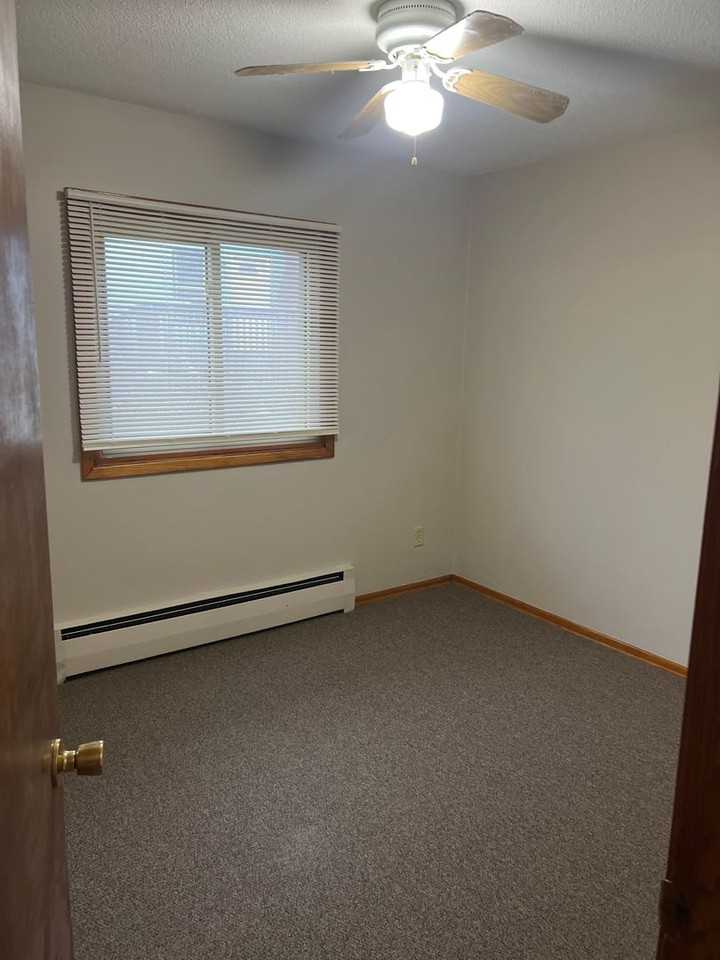 4255 Main St NE - Photo 2 of 4