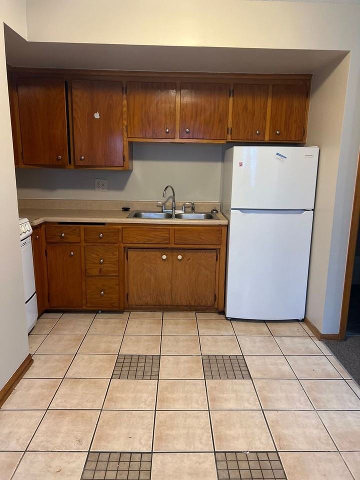 4255 Main St NE - Photo 4 of 4