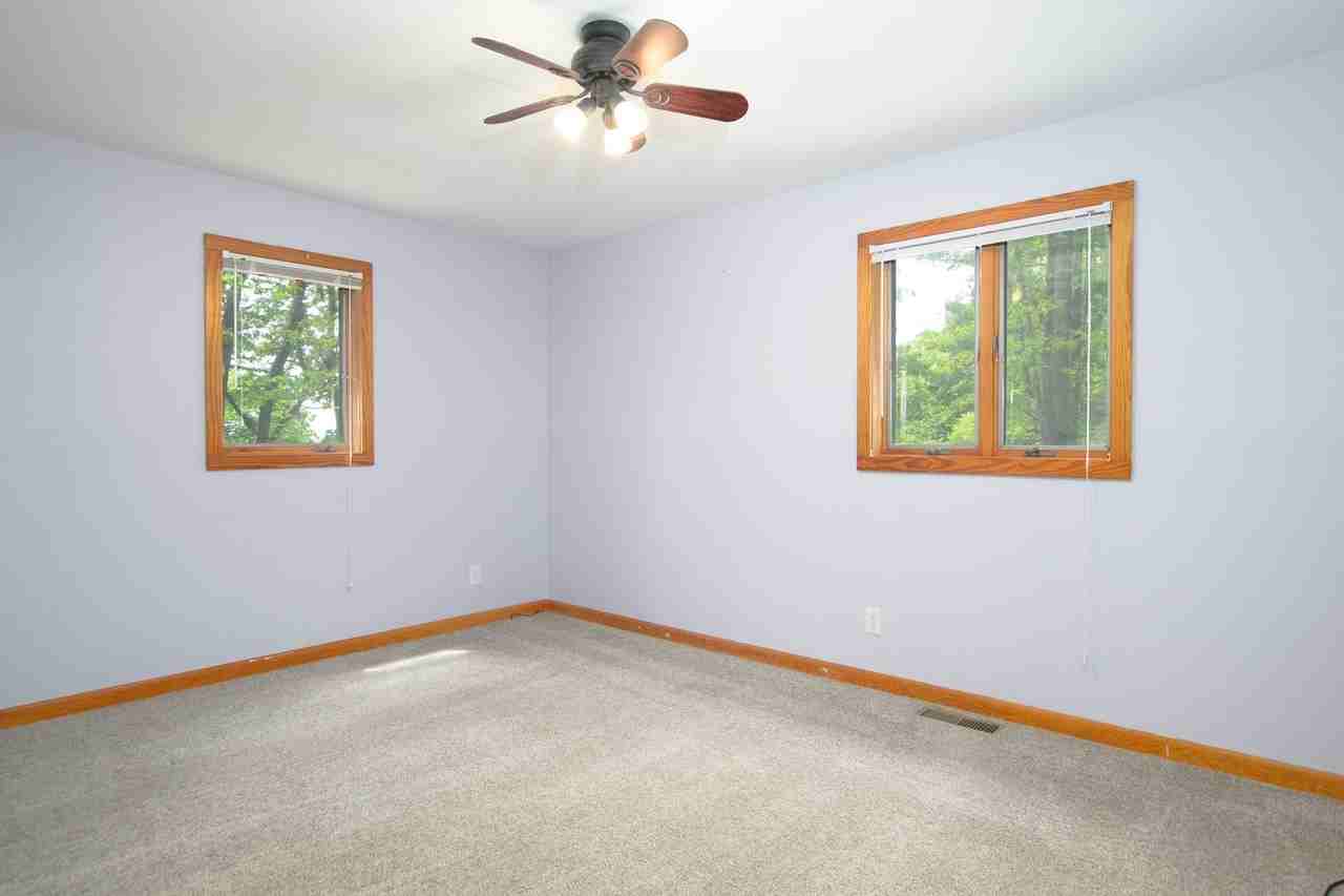1802 Shelor Ln - Photo 7 of 23