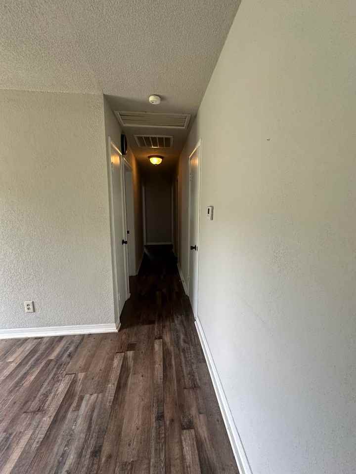 1747 Pleasant Valley Pl - Photo 3 of 13