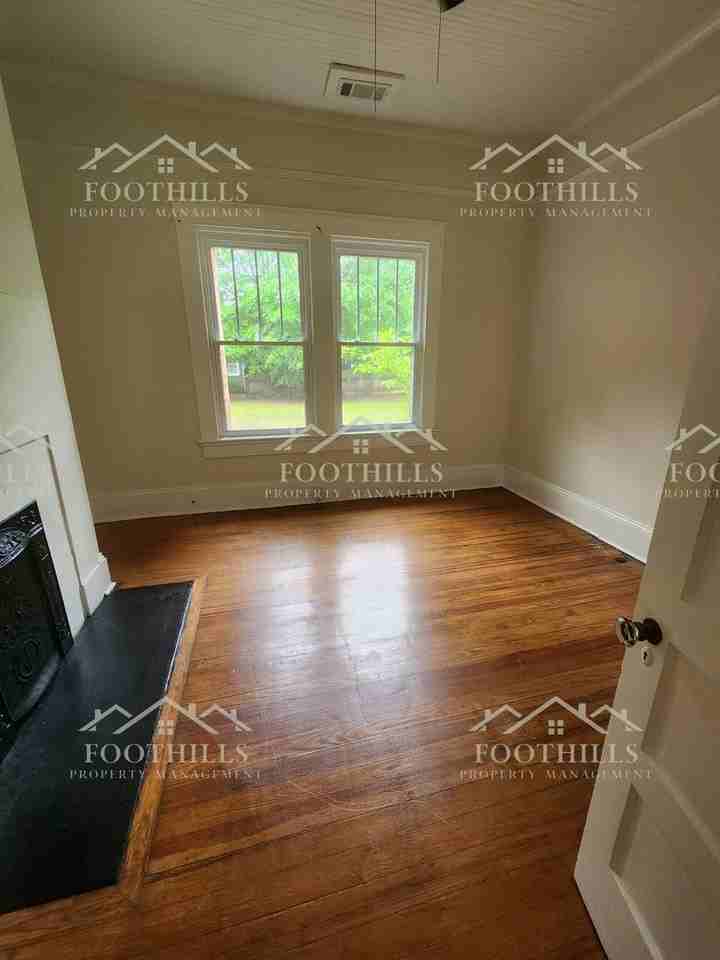 1208 W Whitner St - Photo 2 of 25