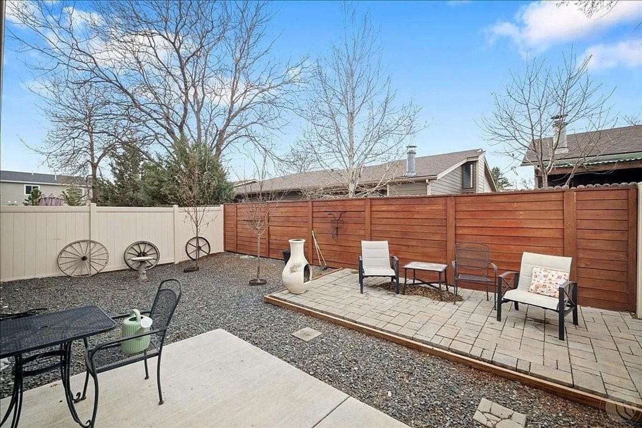 908 Midway Ln - Photo 3 of 9