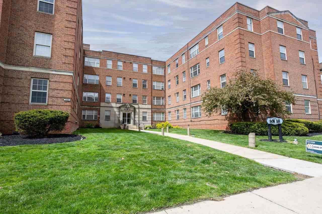 Bon Air Apartments - Photo 2 of 3