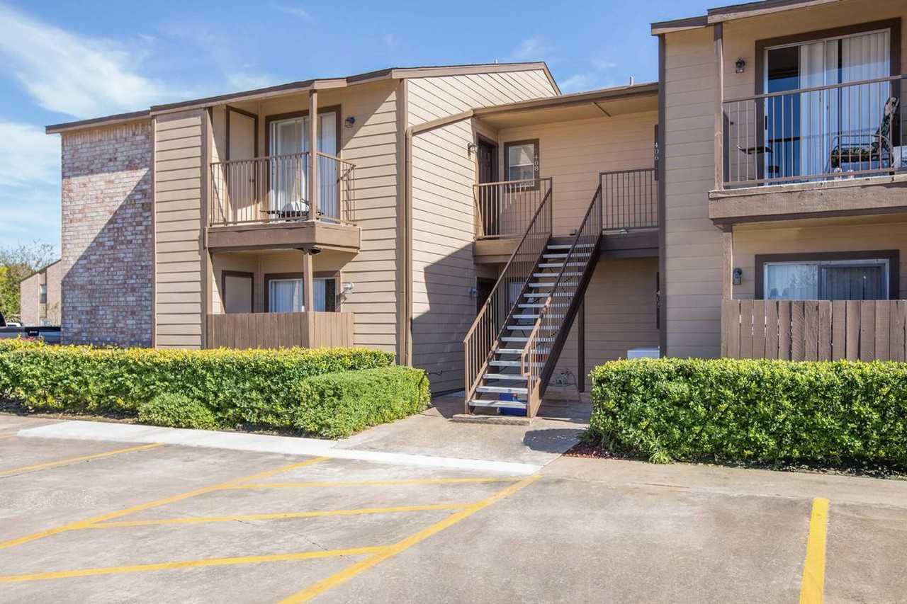 4314 Ave Q 1/2 - Photo 6 of 21