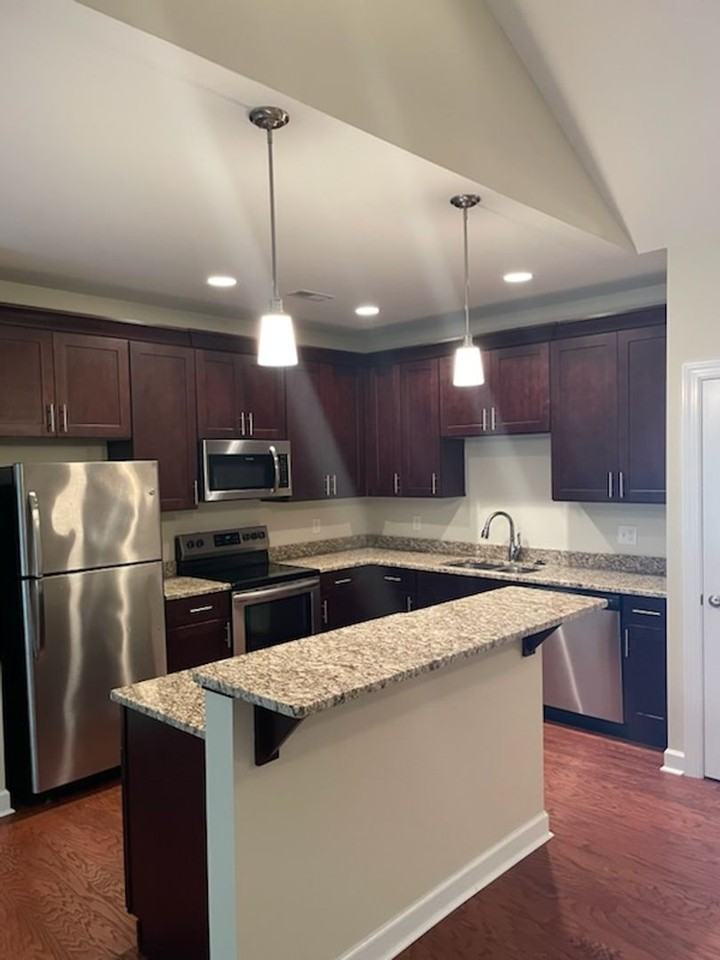 124 Emmyllie Ct Ne - Photo 2 of 12