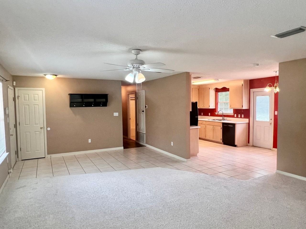 7514 Bowers Dr - Photo 5 of 17