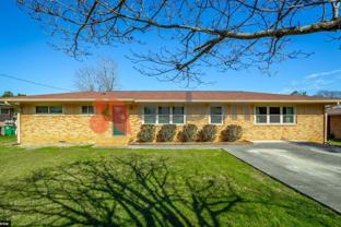 6121 Sherwood Dr - Photo 1 of 1