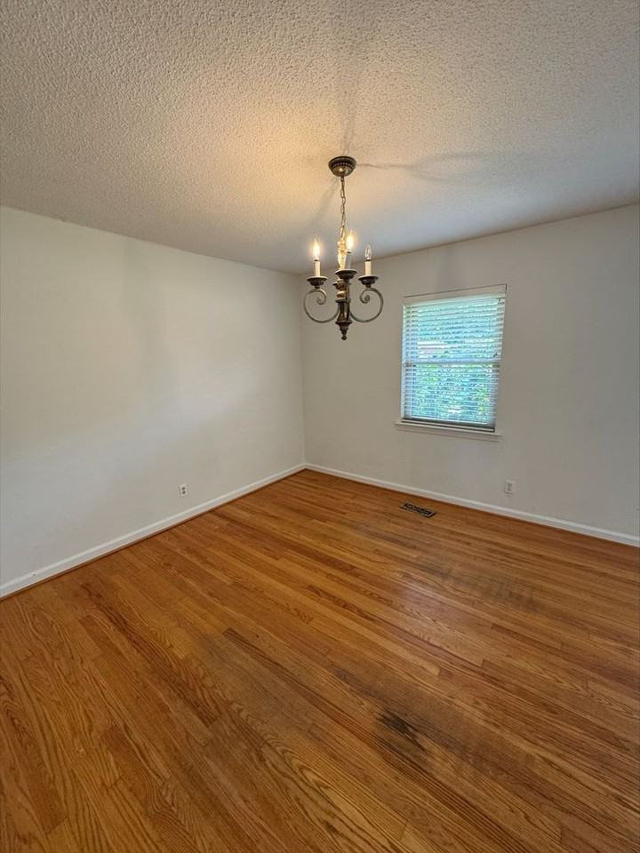 6121 Sherwood Dr - Photo 7 of 14