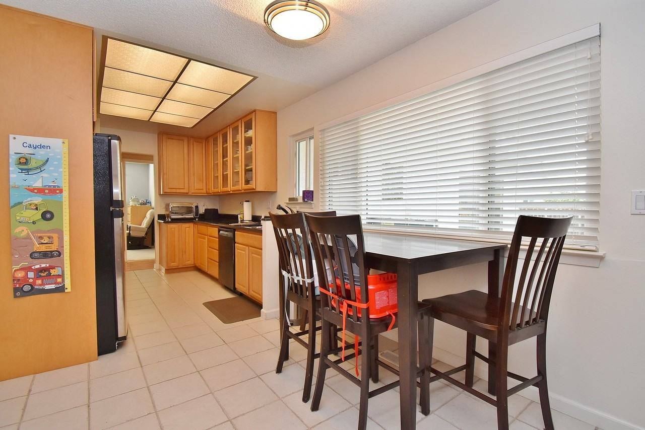 35263 Gawain Ct - Photo 5 of 14