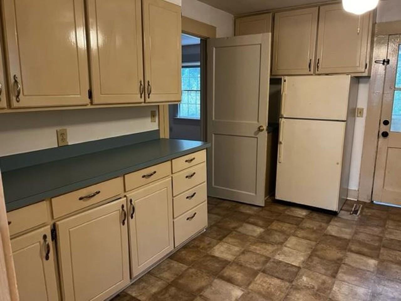 1508 Mcleod Rd - Photo 5 of 14