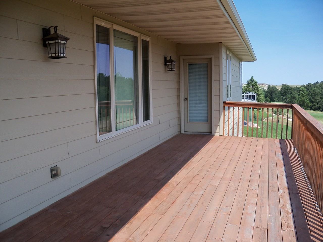 7141 Prestwick Rd - Photo 2 of 32