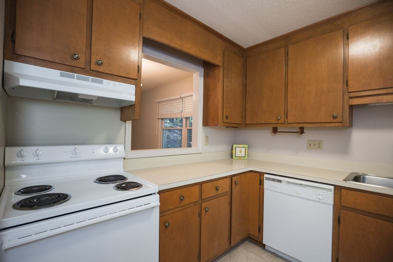 15 Alamo Ct - Photo 3 of 23