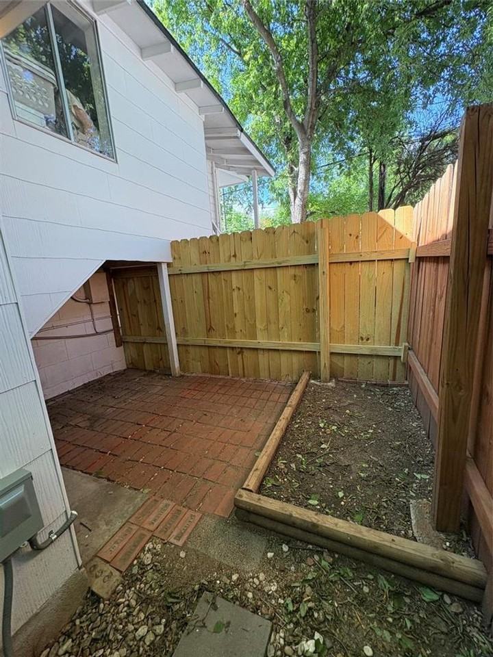 4500 Avenue D #B - Photo 2 of 16