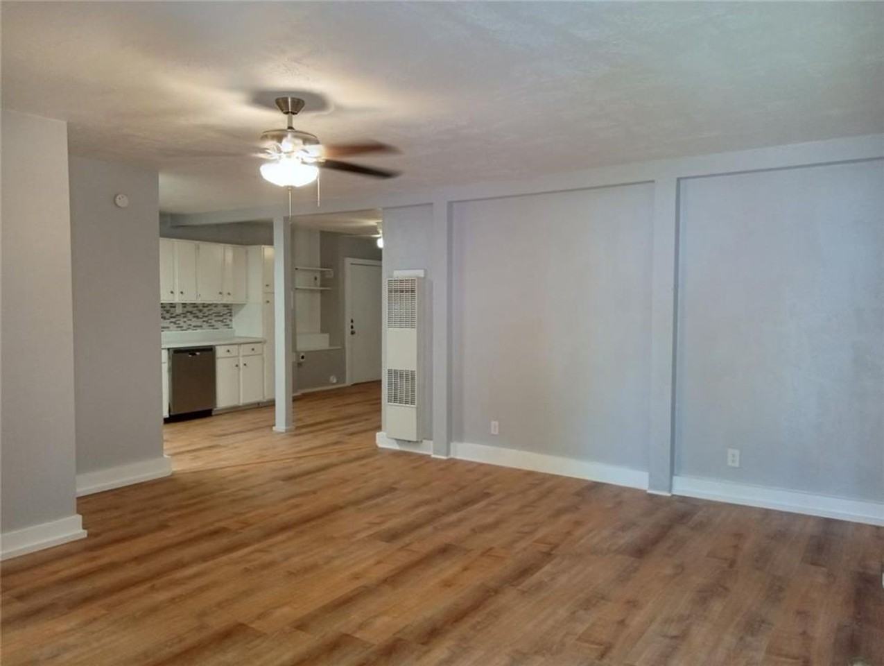 4500 Avenue D #B - Photo 3 of 16