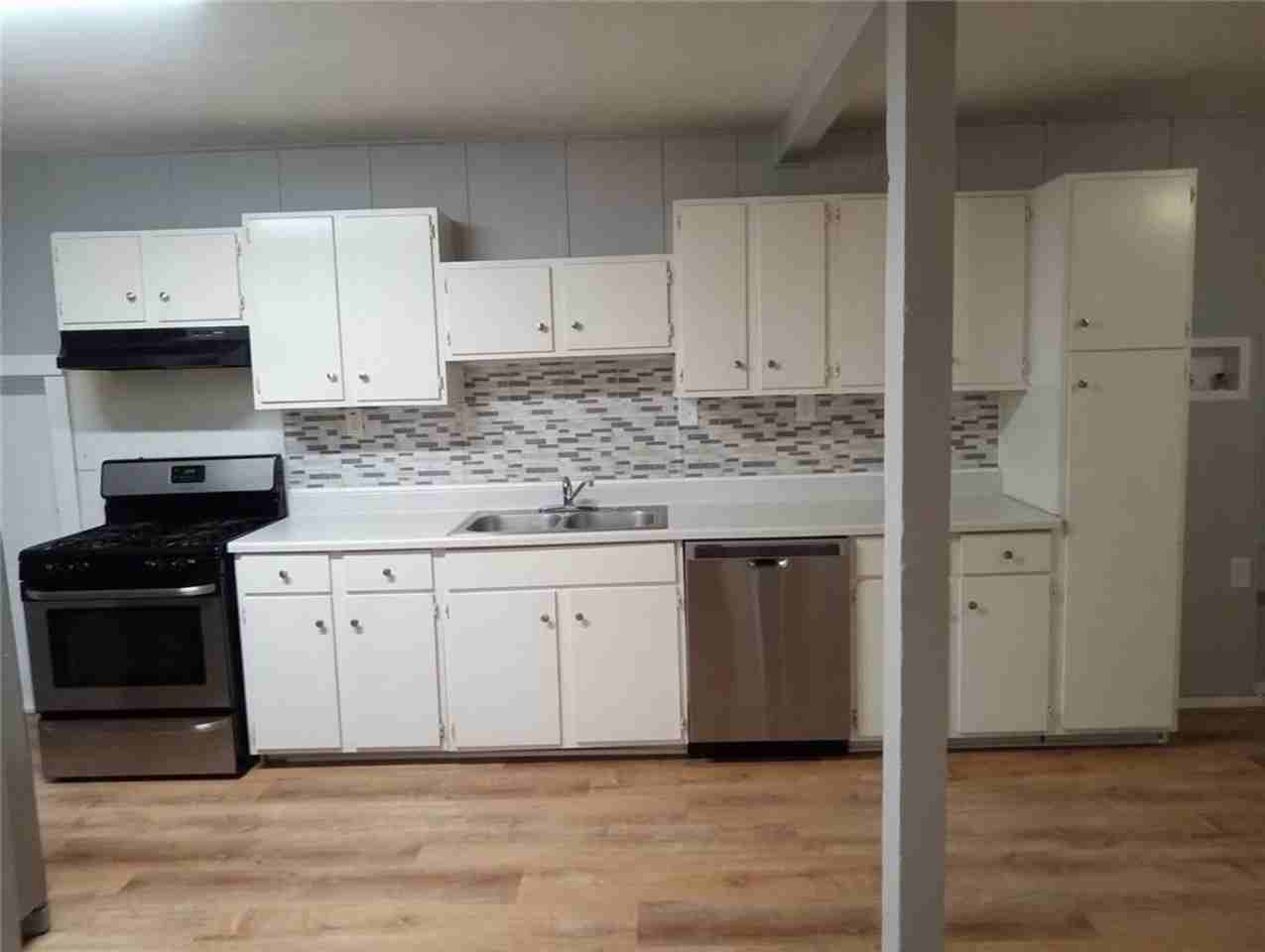 4500 Avenue D #B - Photo 6 of 16